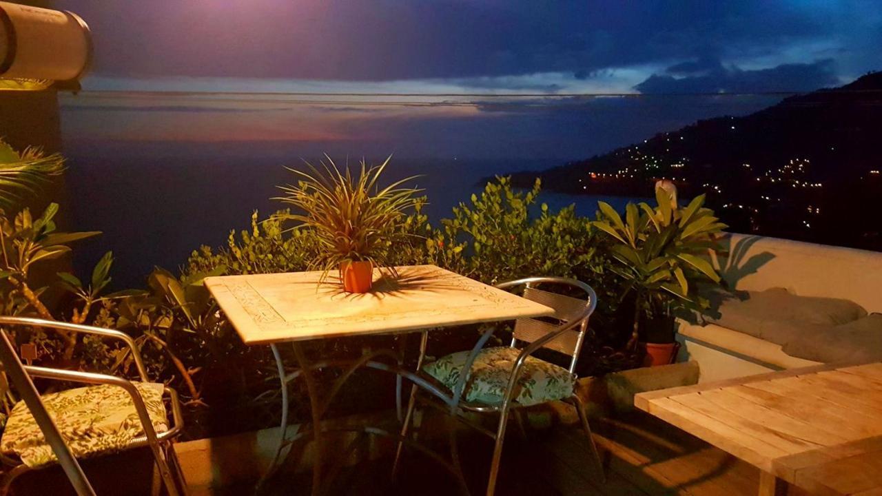 Romantic Casa Lorenzina Affittacamere Βεντιμίλια Εξωτερικό φωτογραφία