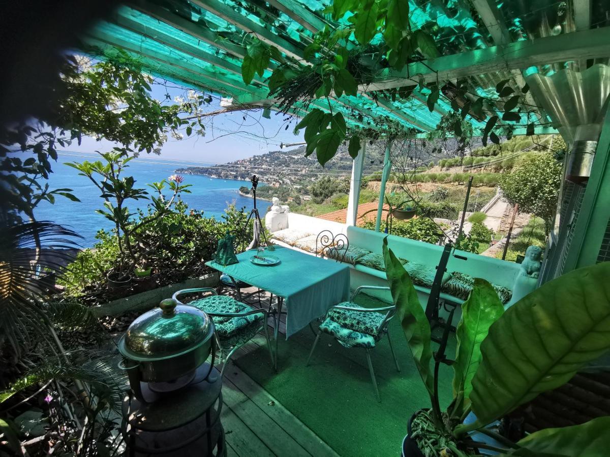 Romantic Casa Lorenzina Affittacamere Βεντιμίλια Εξωτερικό φωτογραφία