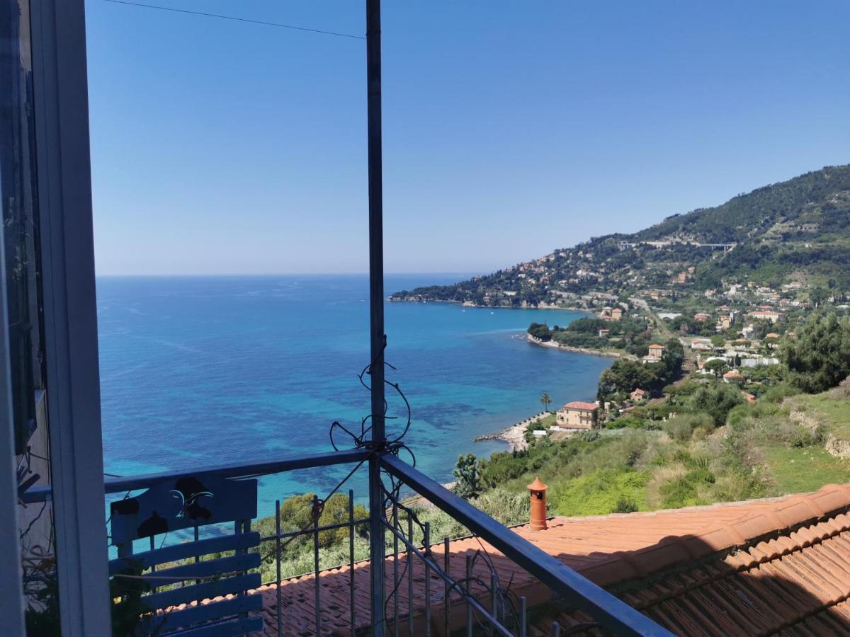 Romantic Casa Lorenzina Affittacamere Βεντιμίλια Εξωτερικό φωτογραφία