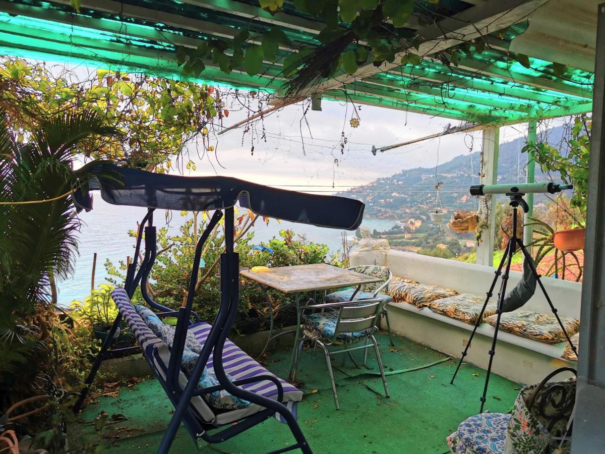 Romantic Casa Lorenzina Affittacamere Βεντιμίλια Εξωτερικό φωτογραφία