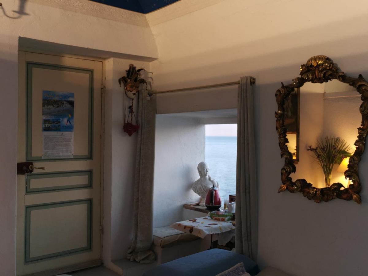 Romantic Casa Lorenzina Affittacamere Βεντιμίλια Εξωτερικό φωτογραφία