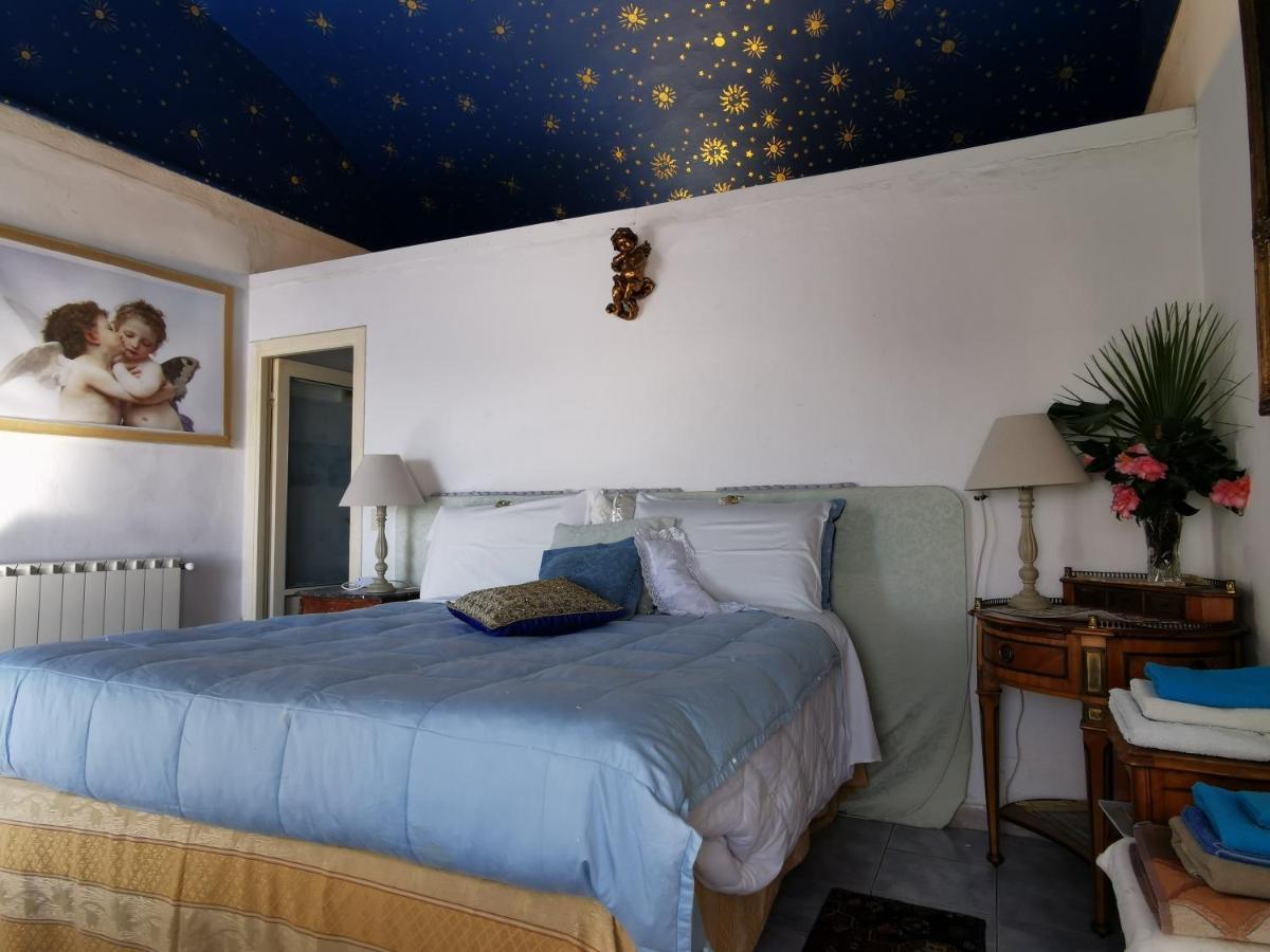 Romantic Casa Lorenzina Affittacamere Βεντιμίλια Εξωτερικό φωτογραφία